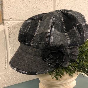 STYLISH PLAID WOMANS CAP